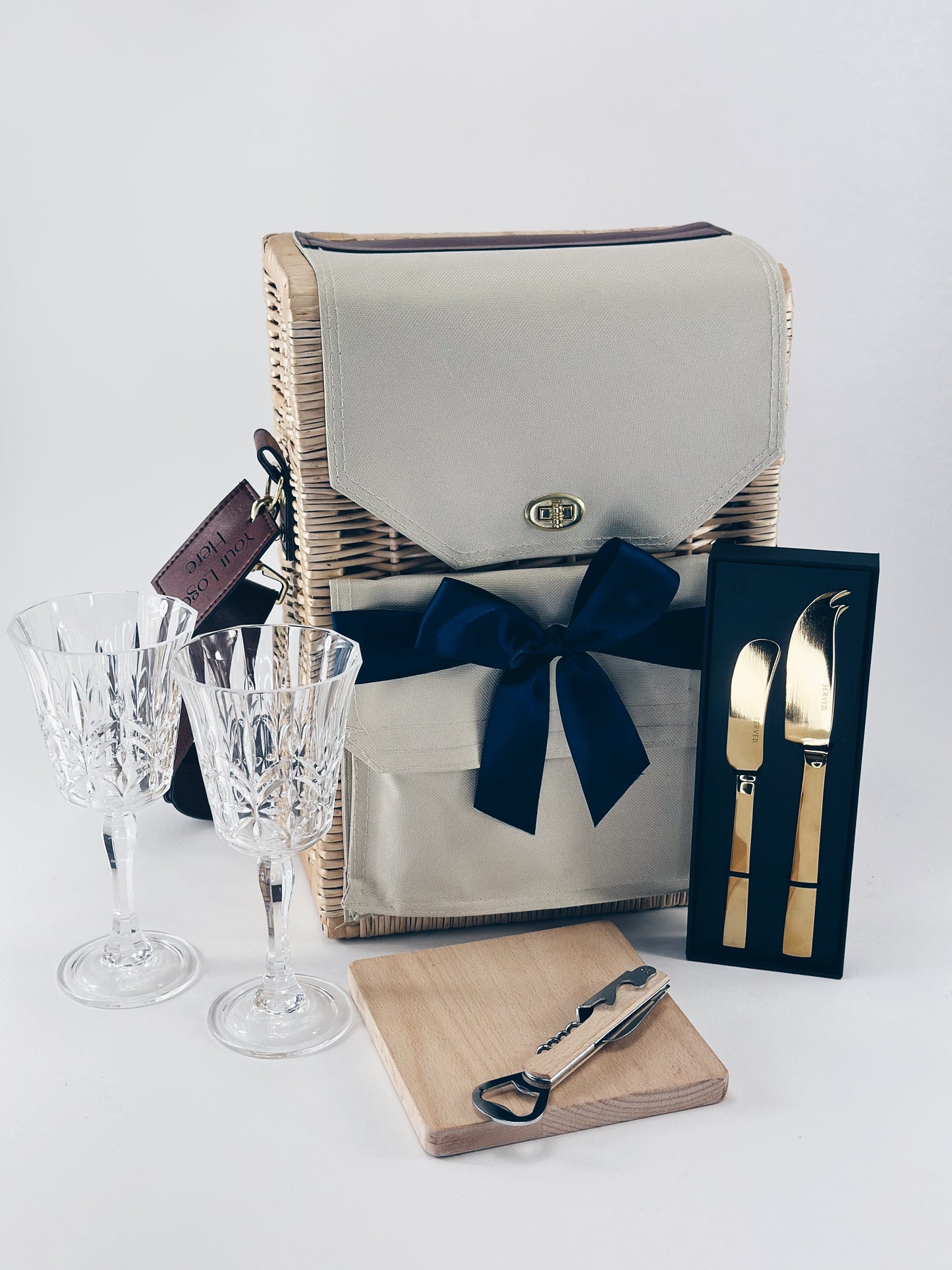 Villarosa Custom Gift Wicker