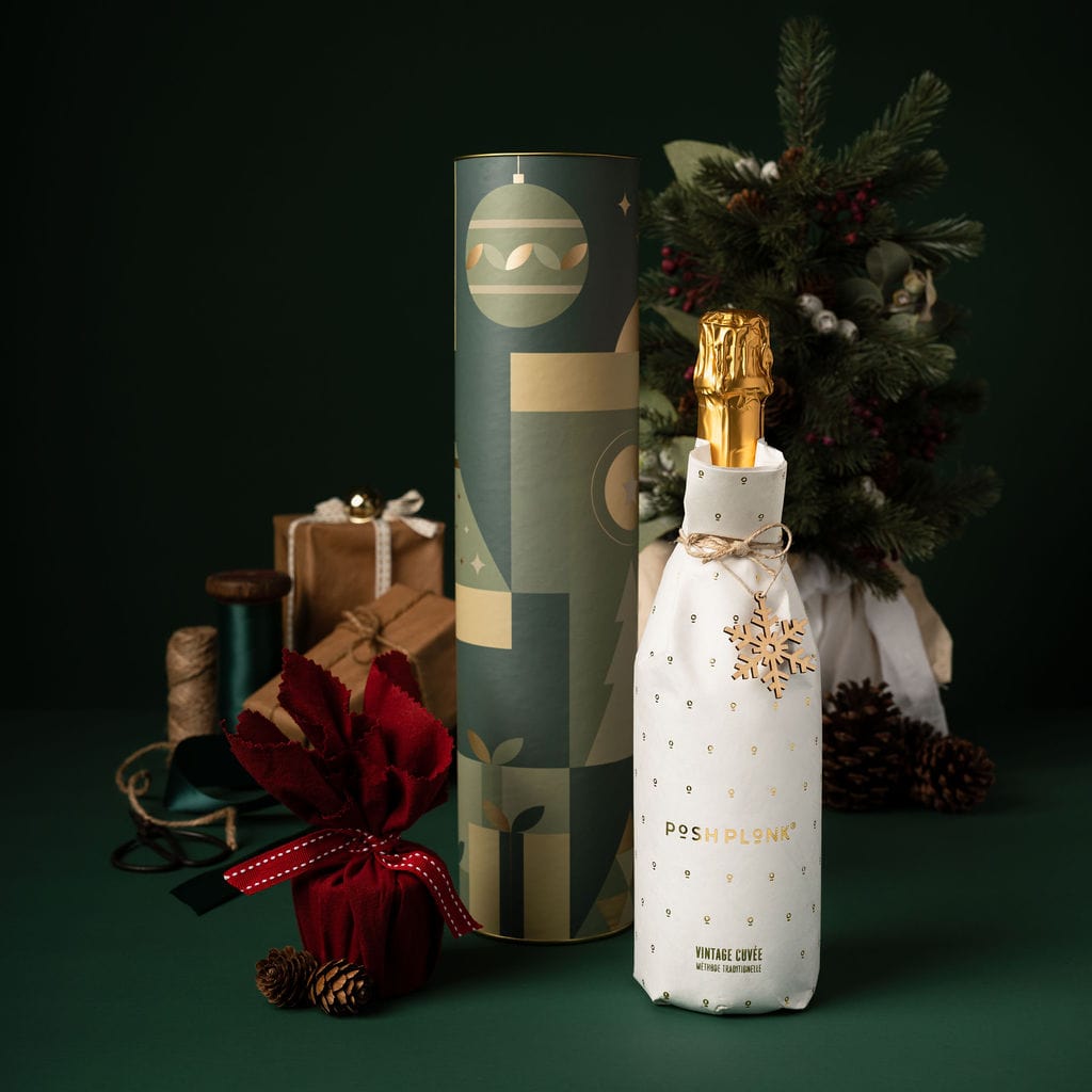 christmas cylinder gift with alcohol and pudding 