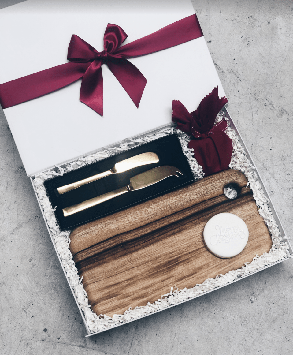 Brisbane Broncos Christmas Gift box - INCLUDES OWN Wine