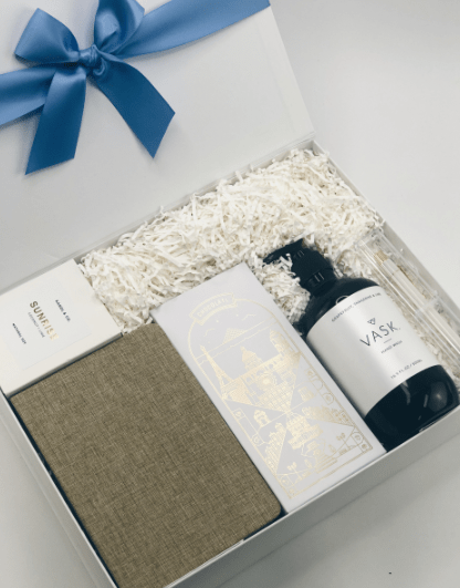 Q Stay Custom Gift - Option 1